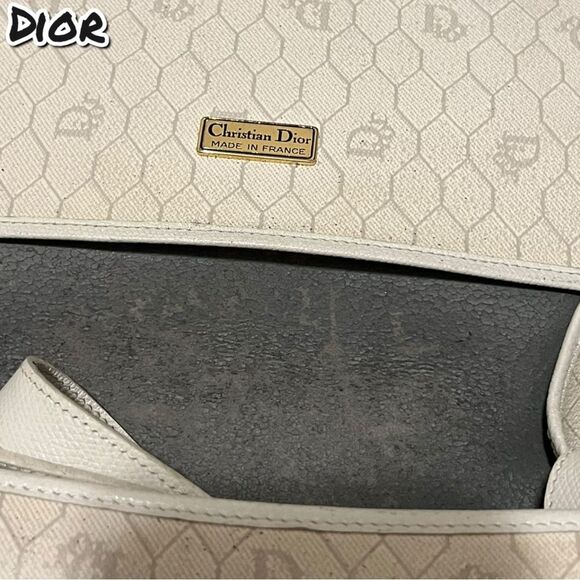 Vintage Christian Dior White Saddle Crossbody Bag with Gold Hardware - Picture 11 of 16